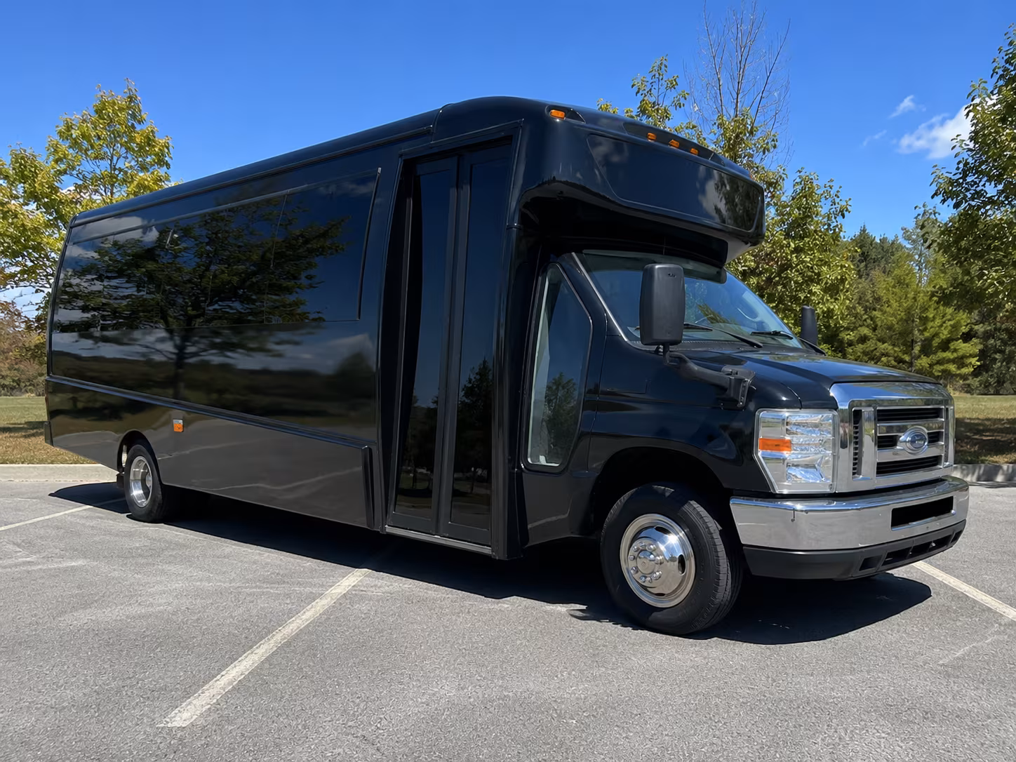 everett airport transportation onboard seating