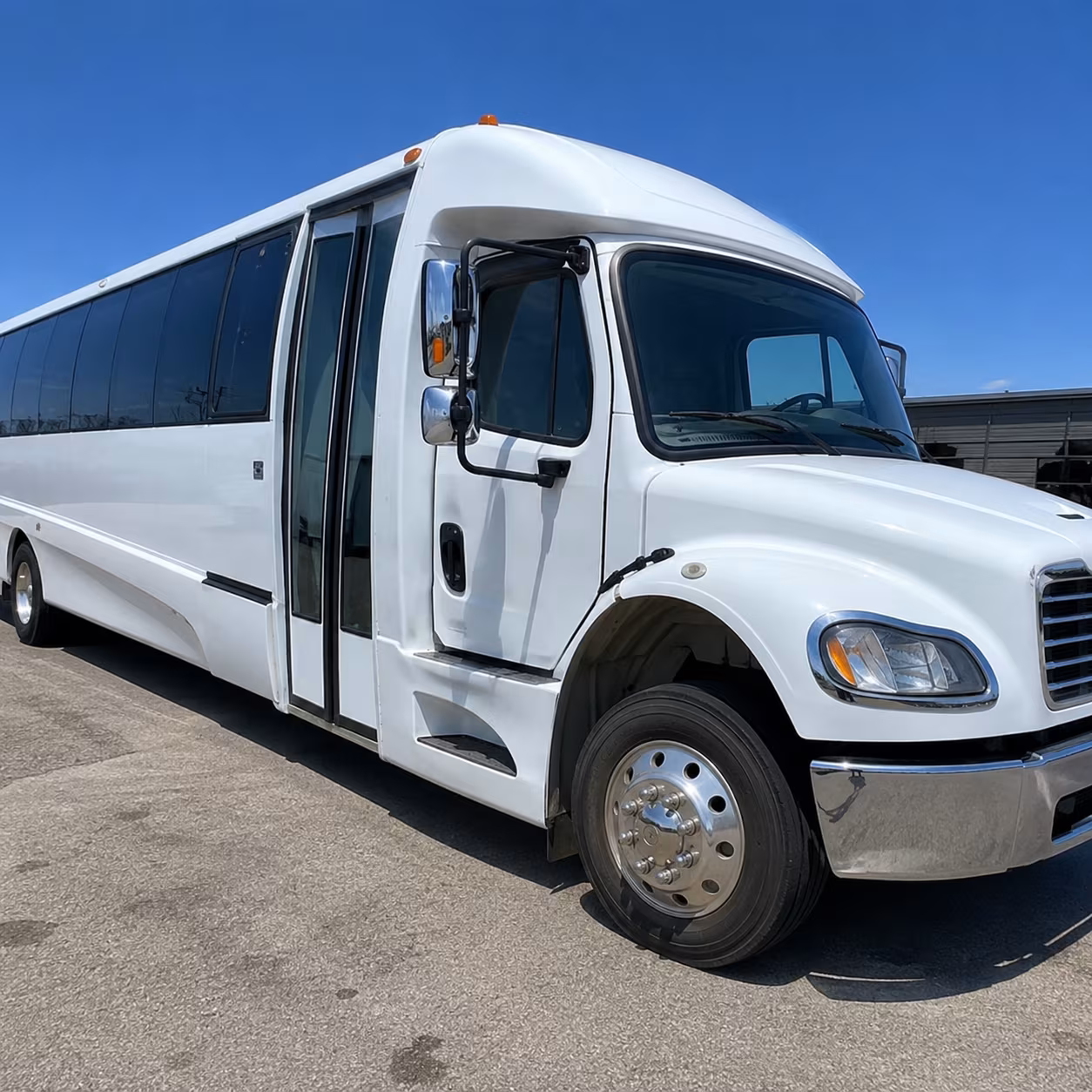 everett airport transportation